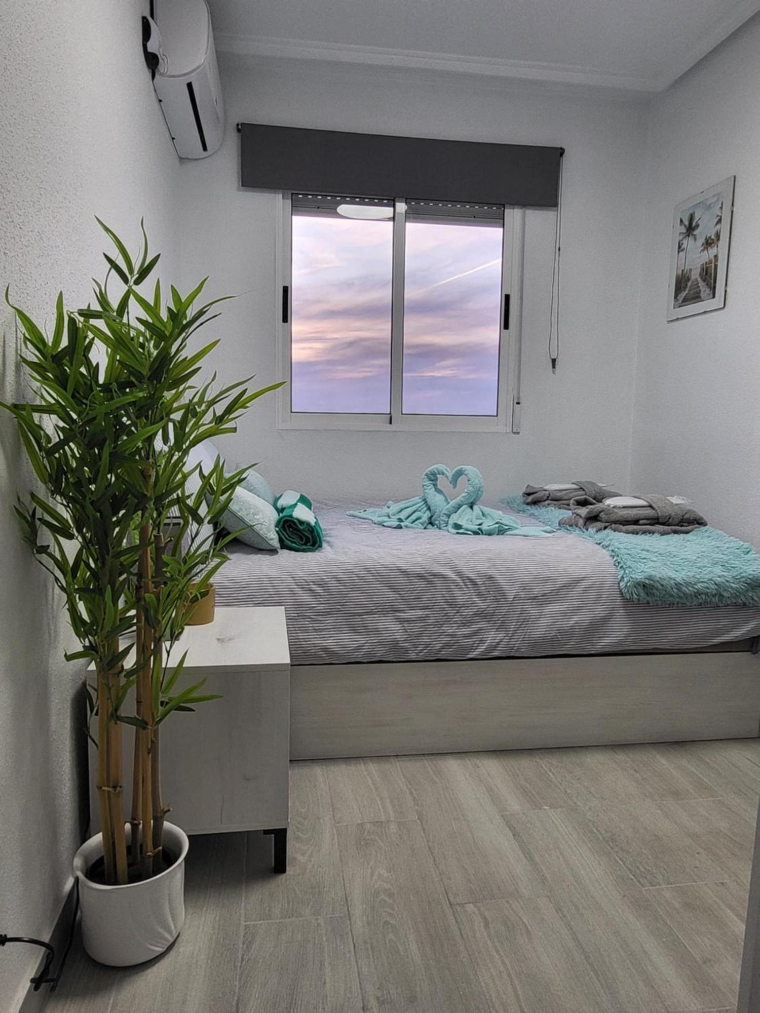 Skyline 21 Lejlighed Torrevieja Eksteriør billede